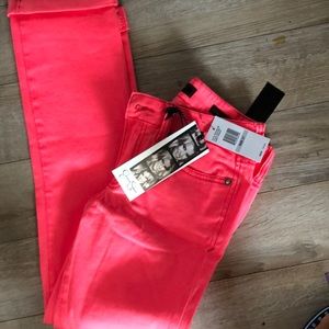 Low rose ankle length jeggings by Jessica Simpson